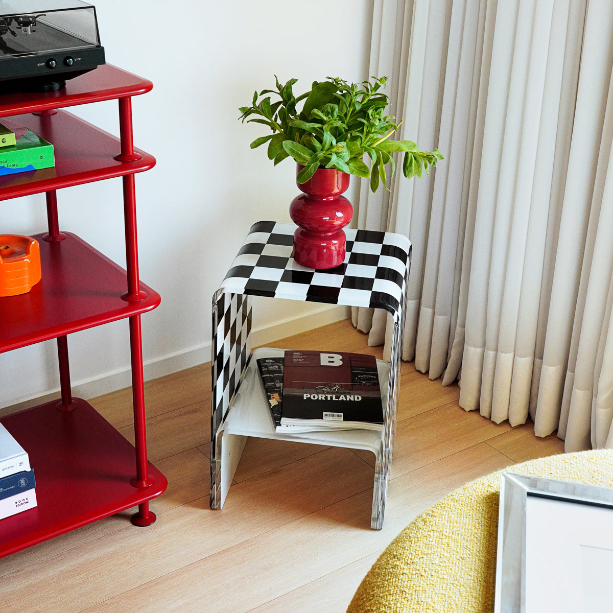 Mini Chair_Checkers